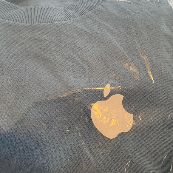 NWT Apple Shirt - Picture 2 of 4